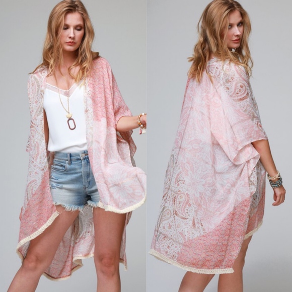 Accessories - TAKE ME AWAY Blush Kimono